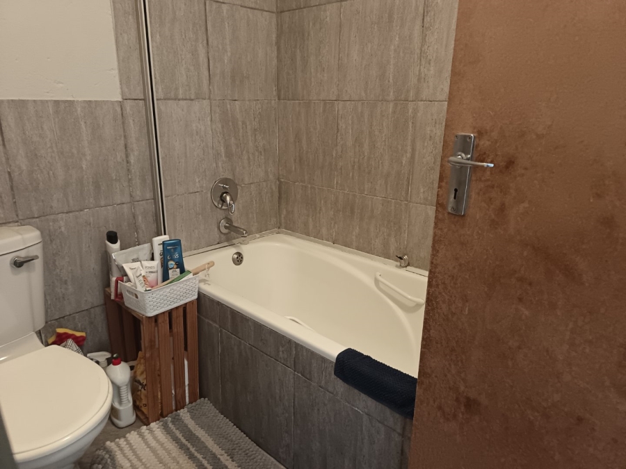 To Let 2 Bedroom Property for Rent in Potchefstroom North North West